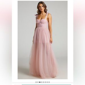 Showpo Maxi Dress 👗